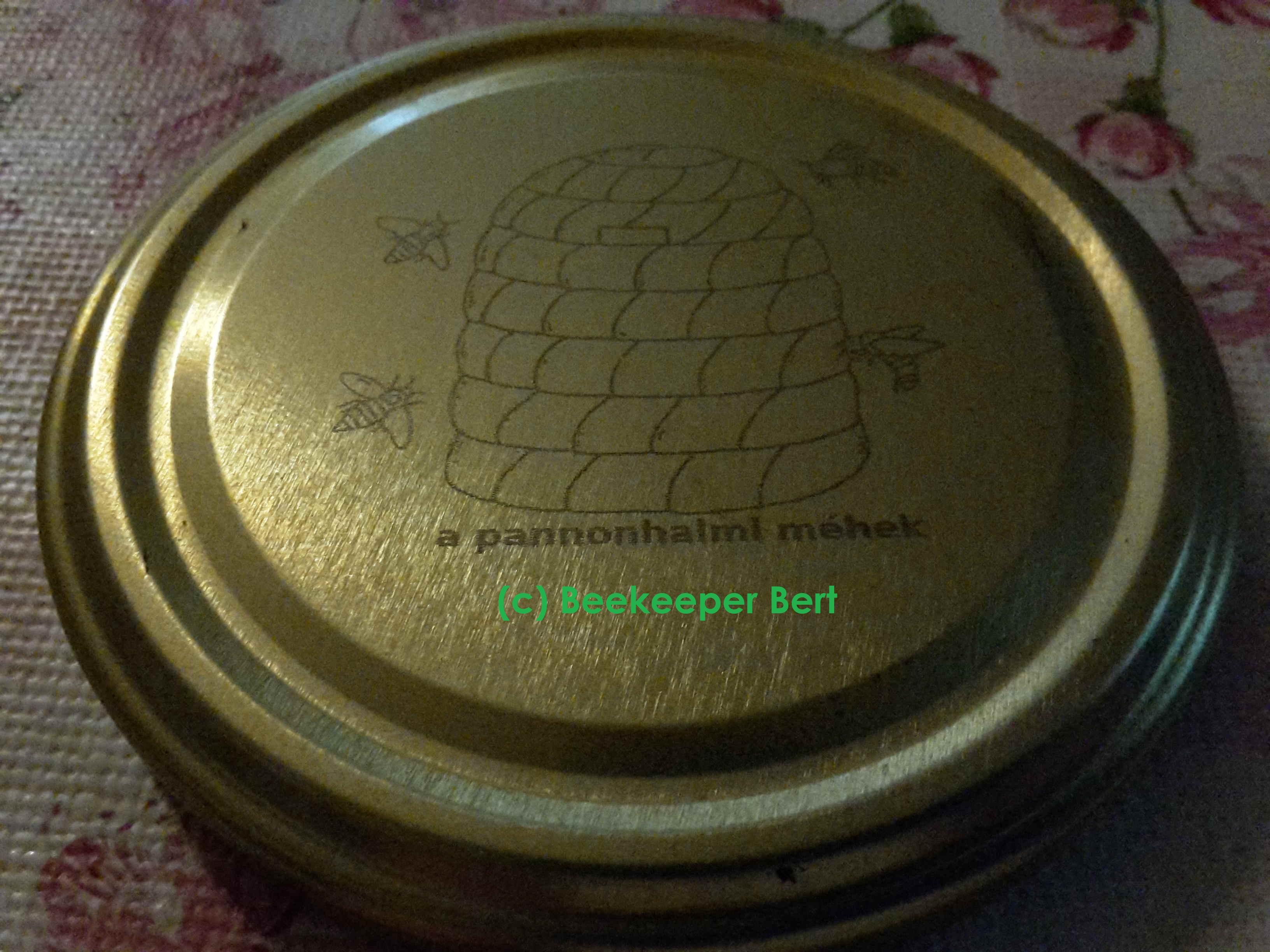 engraving-to82-lid-individual-marking-gold